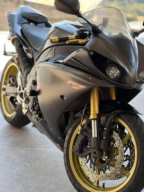 YAMAHA YZF R1 YAMAHA YZF R1